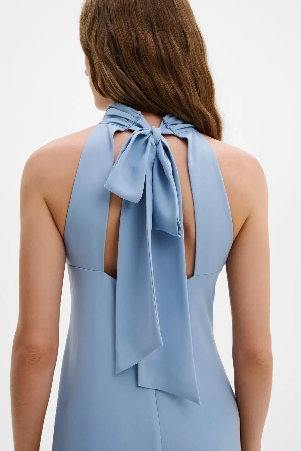 Sabrina Halterneck Ruffled Midi Dress Sky | Kjoler | Smuk