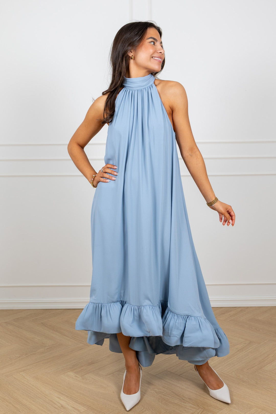 Sabrina Halterneck Ruffled Midi Dress Sky | Kjoler | Smuk