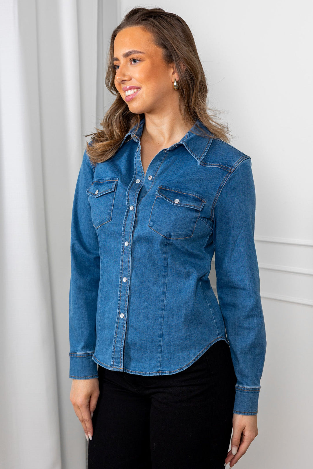 Sanilla Shirt Medium Blue Denim | Skjorter og bluser | Smuk