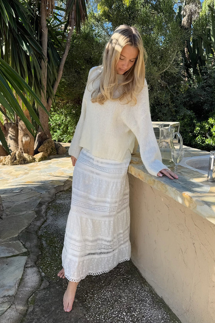 Sara Long Skirt White Lace | Skjørt | Smuk - Dameklær på nett