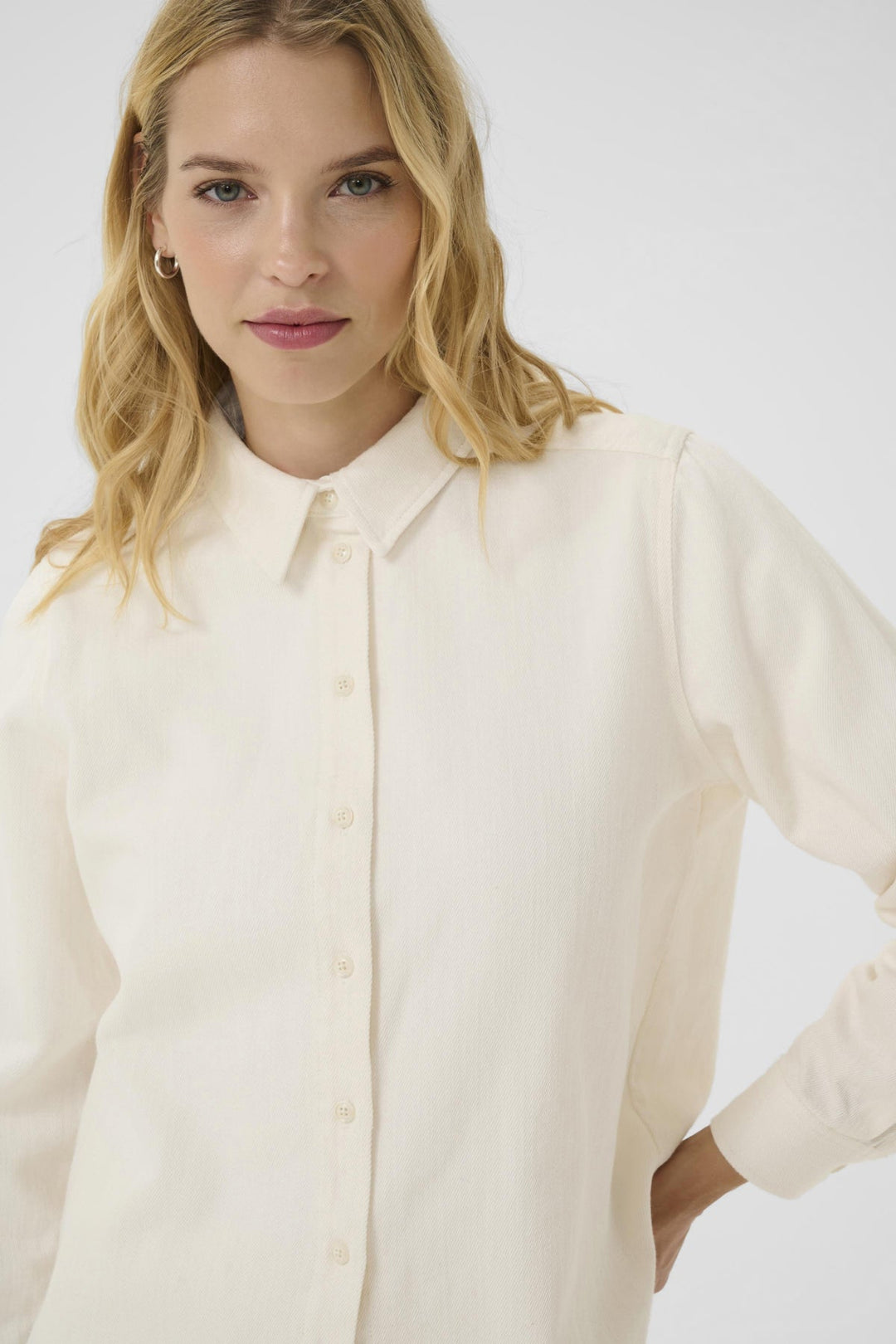 Sarafia Shirt Eggnog | Skjorter og bluser | Smuk - Dameklær på nett
