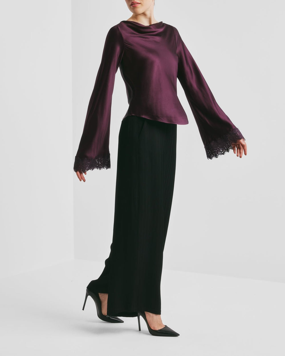 Satin Drape Top Burgundy | Topper | Smuk