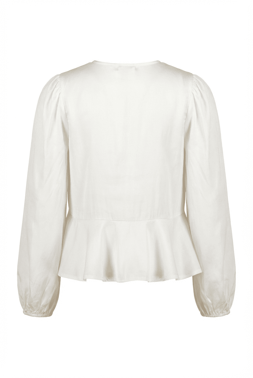 Satin Flounce Top Off White | Skjorter og bluser | Smuk
