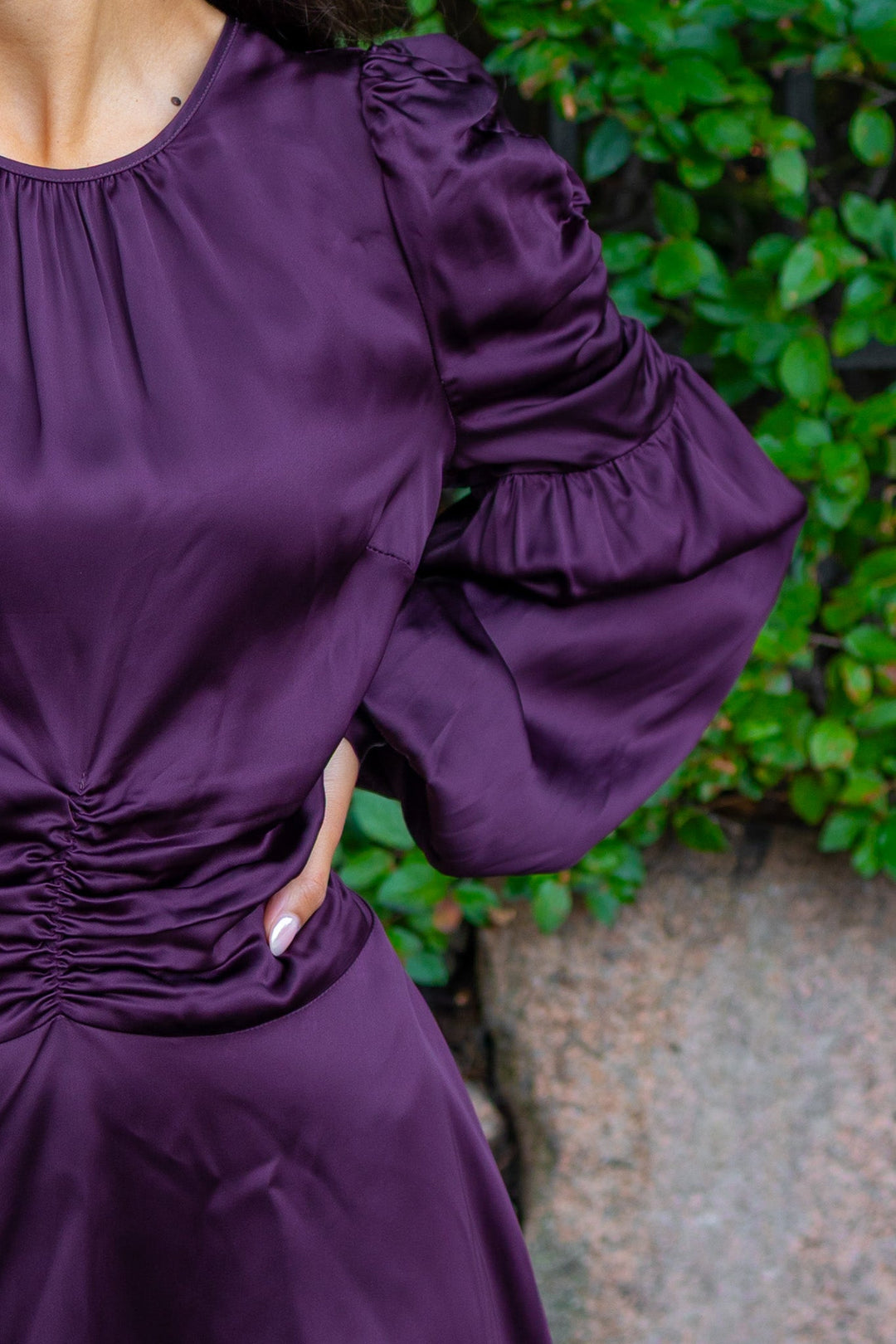 Satin Mini Dress Burgundy | Kjoler | Smuk