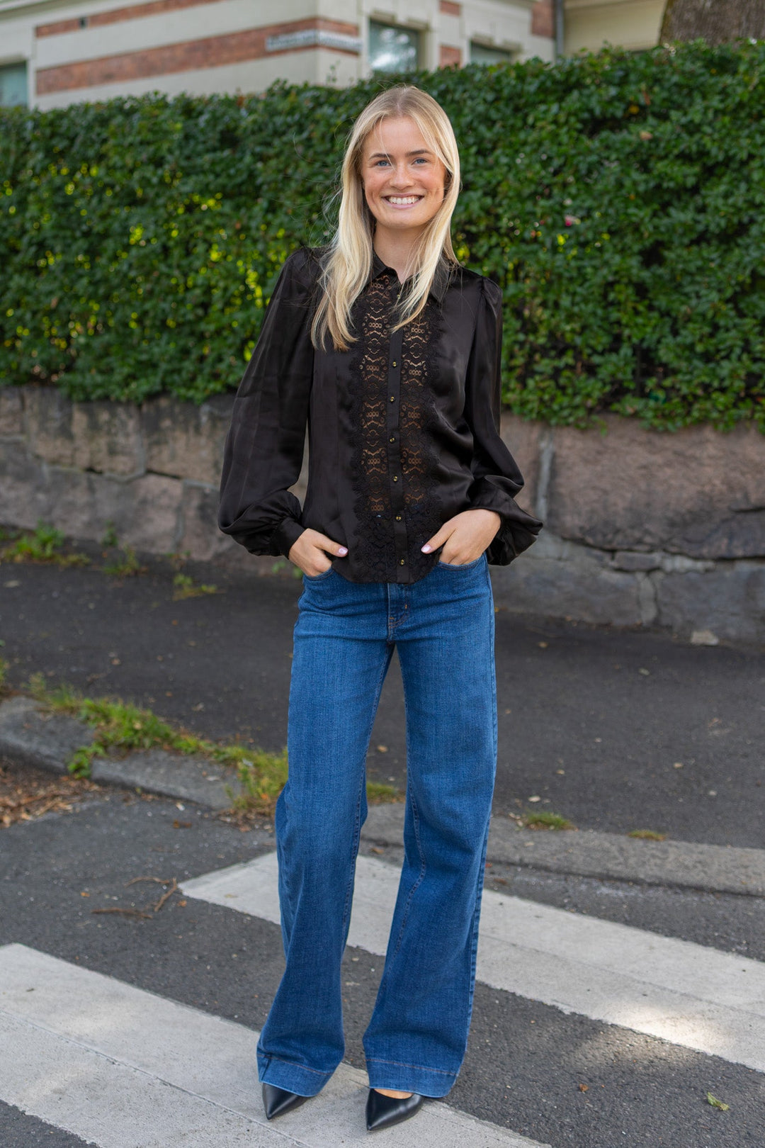 Satin Shirt Black | Skjorter og bluser | Smuk
