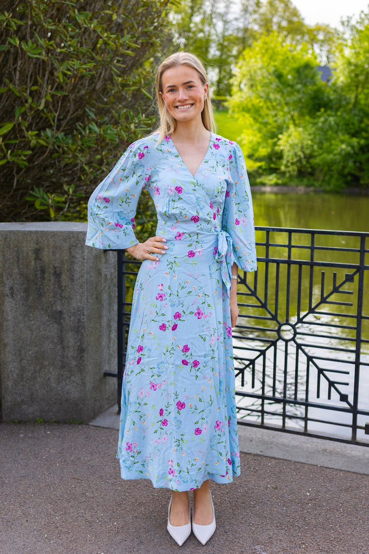 Savanna 3/4 Wrap Long Dress Skyway Botalia | Kjoler | Smuk