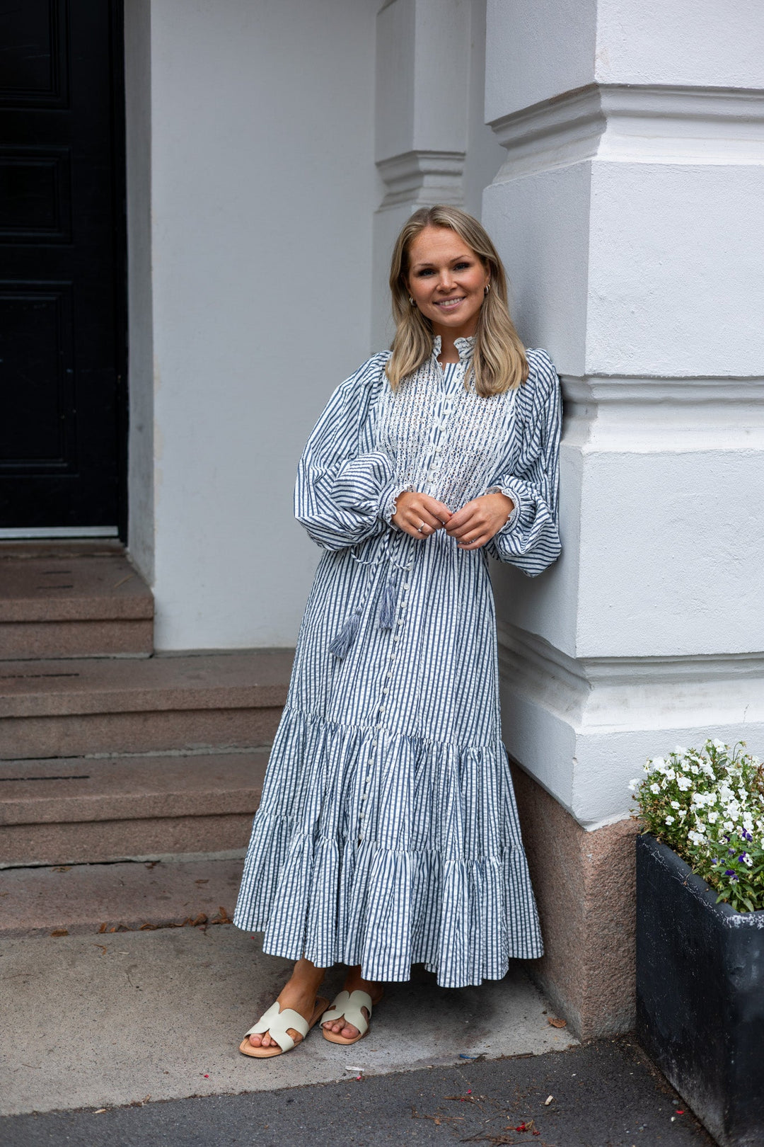 Seersucker Midi Dress Blue Stripe | Kjoler | Smuk - Dameklær på nett