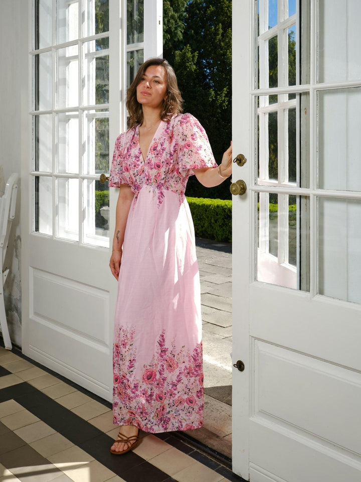 Serna Flower Print Dress Light Pink | Kjoler | Smuk - Dameklær på nett