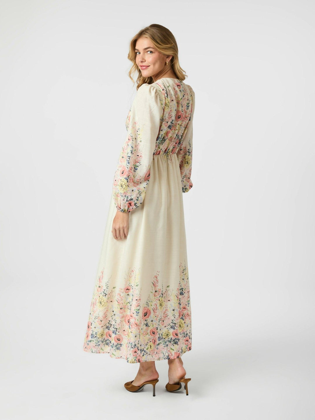 Silfi Flower Print Dress Creme | Kjoler | Smuk - Dameklær på nett