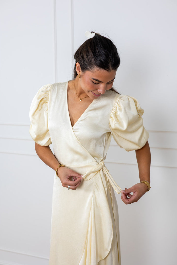 Sinda Dress Pale Yellow | Kjoler | Smuk