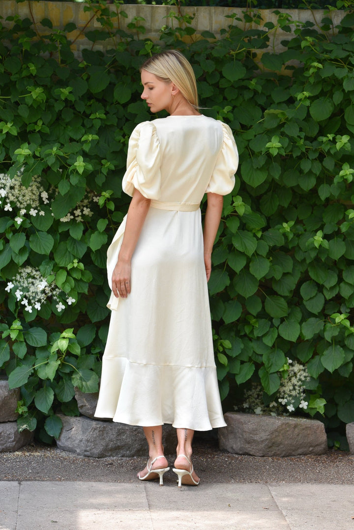 Sinda Dress Pale Yellow | Kjoler | Smuk