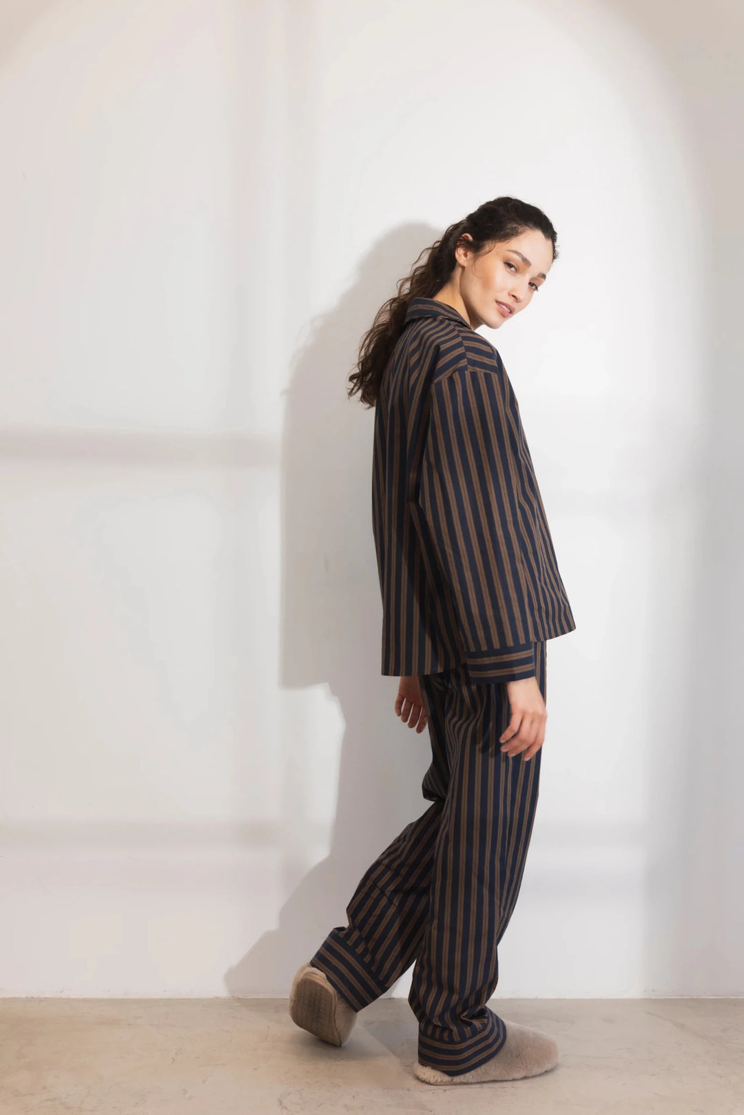 Soire Pyjamas Set Navy Stripe | Skjorter og bluser | Smuk