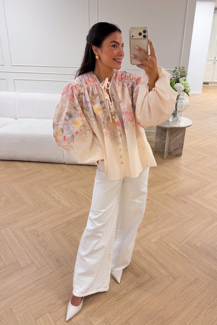 Spring Blouse Beige Flower | Skjorter og bluser | Smuk
