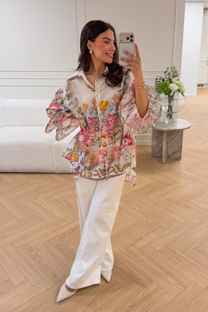 Spring Ruffle Bluse Cream Flower | Skjorter og bluser | Smuk