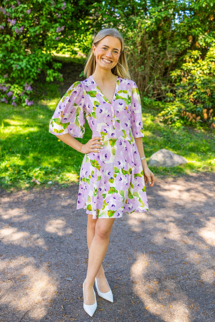 Spring V - Neck Dress Delicate | Kjoler | Smuk