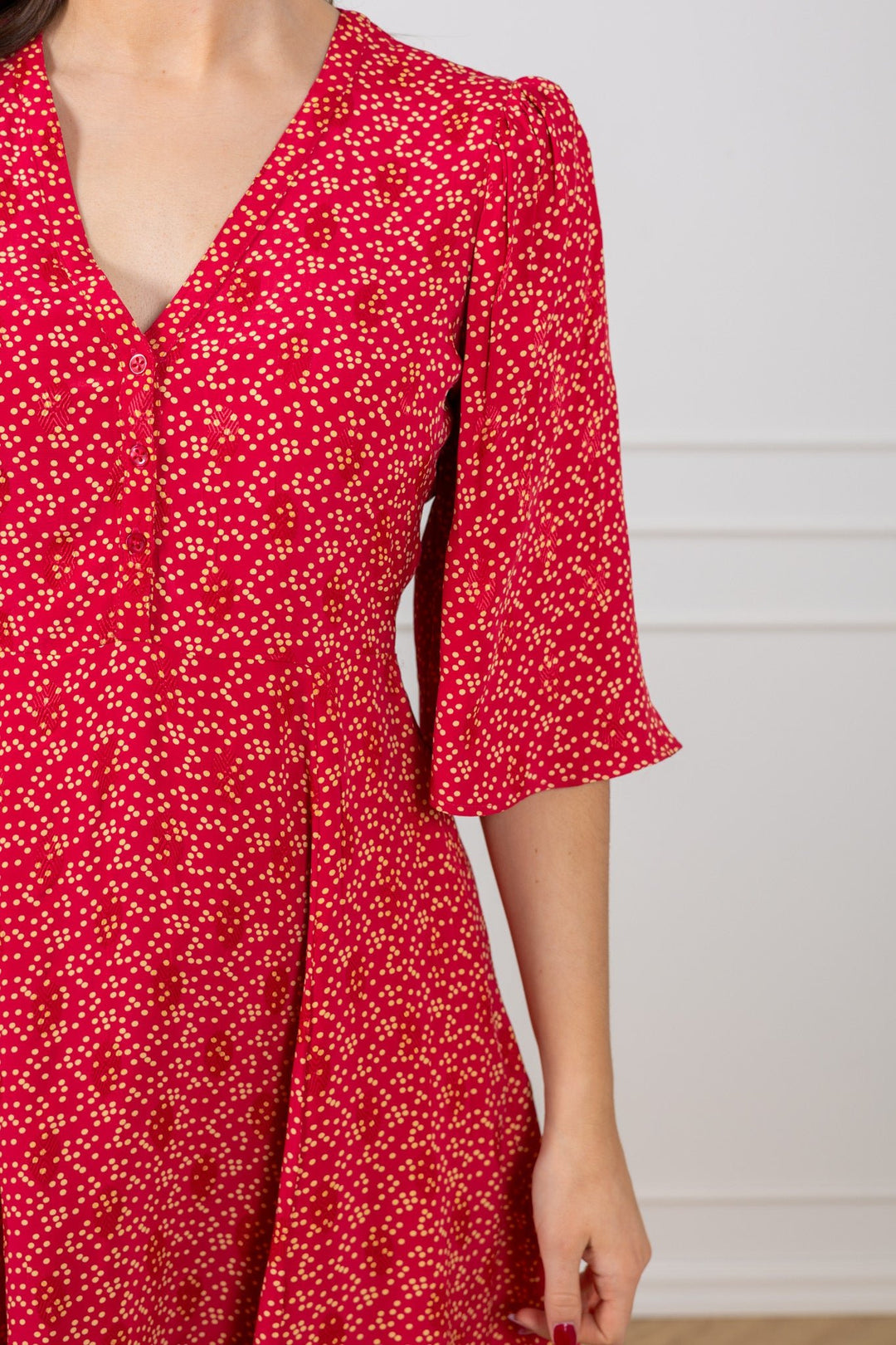 Spring V - Neck Dress Red Dots | Kjoler | Smuk