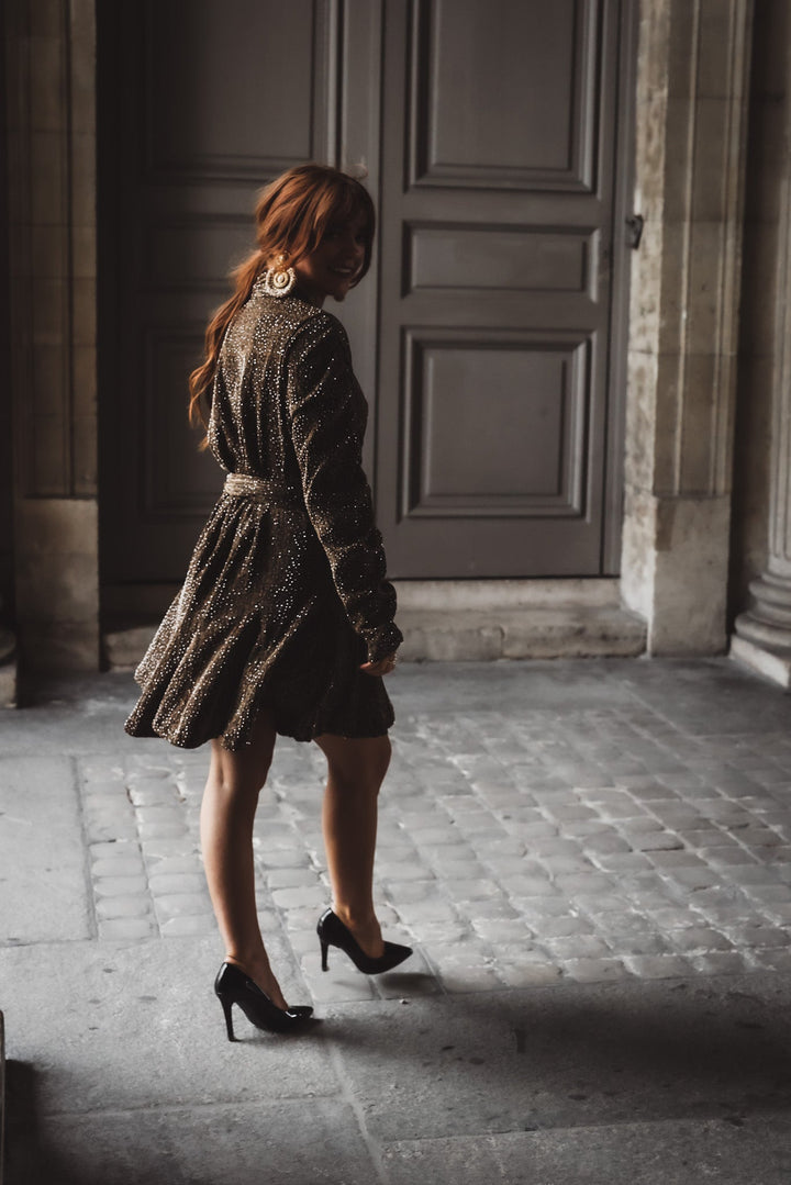 Stardust Frill Dress Black & Gold | Kjoler | Smuk - Dameklær på nett