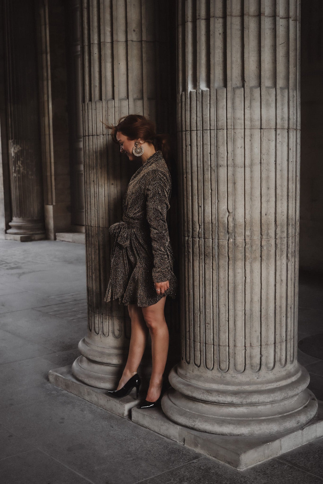 Stardust Frill Dress Black & Gold | Kjoler | Smuk - Dameklær på nett