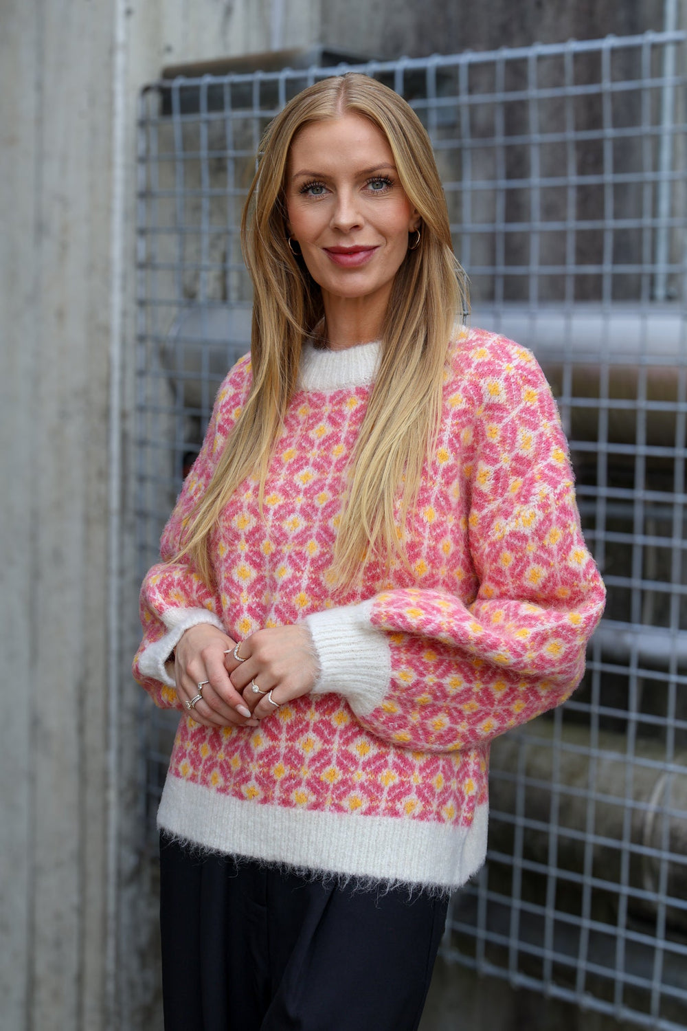 Stavanger Knit Pullover Off White/Pink | Genser | Smuk