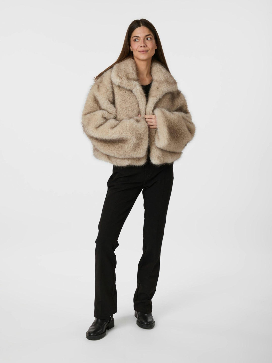 Steff Faux Fur Jacket Beige | Yttertøy | Smuk - Dameklær på nett