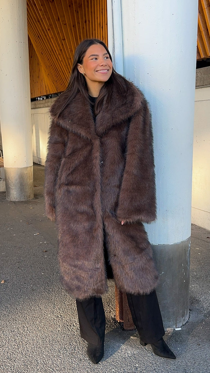 Stephanie Faux Fur Long Jacket Brown | Yttertøy | Smuk