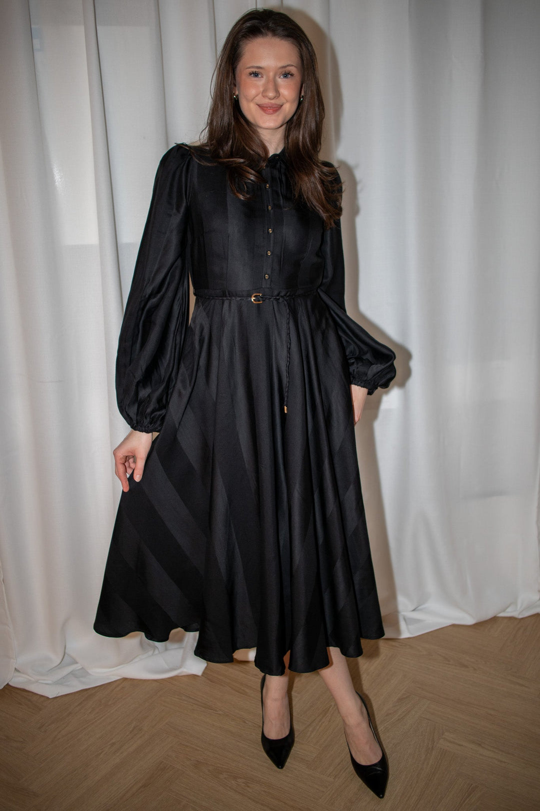 Striped Collared Midi Dress Black | Kjoler | Smuk - Dameklær på nett