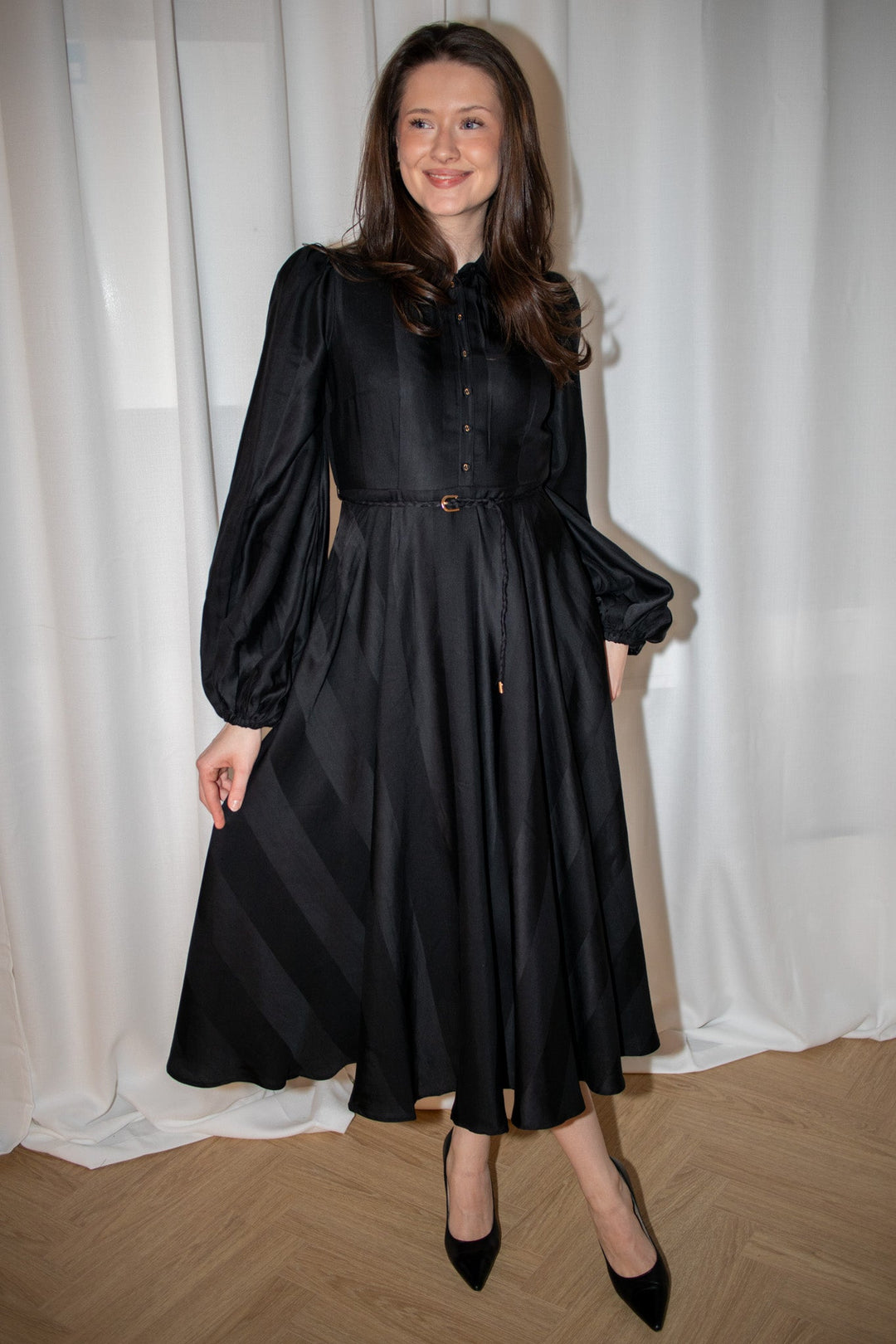 Striped Collared Midi Dress Black | Kjoler | Smuk - Dameklær på nett