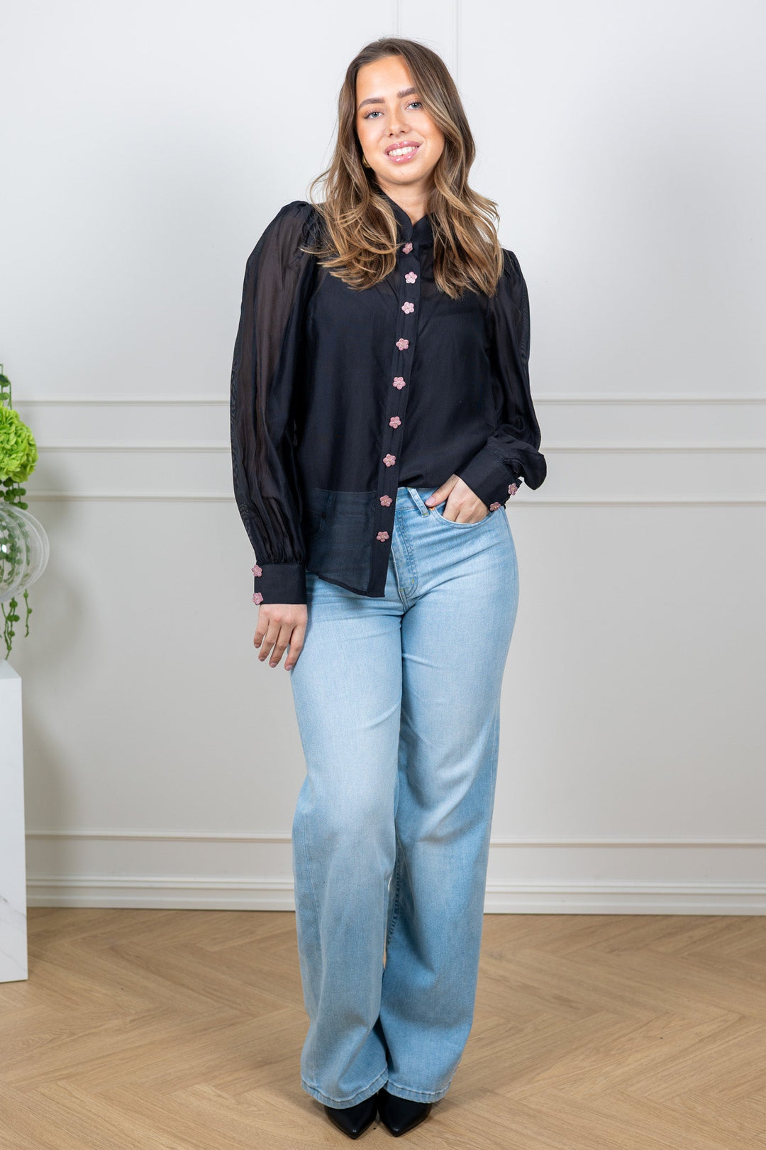 Striped Organza Blouse Black | Skjorter og bluser | Smuk
