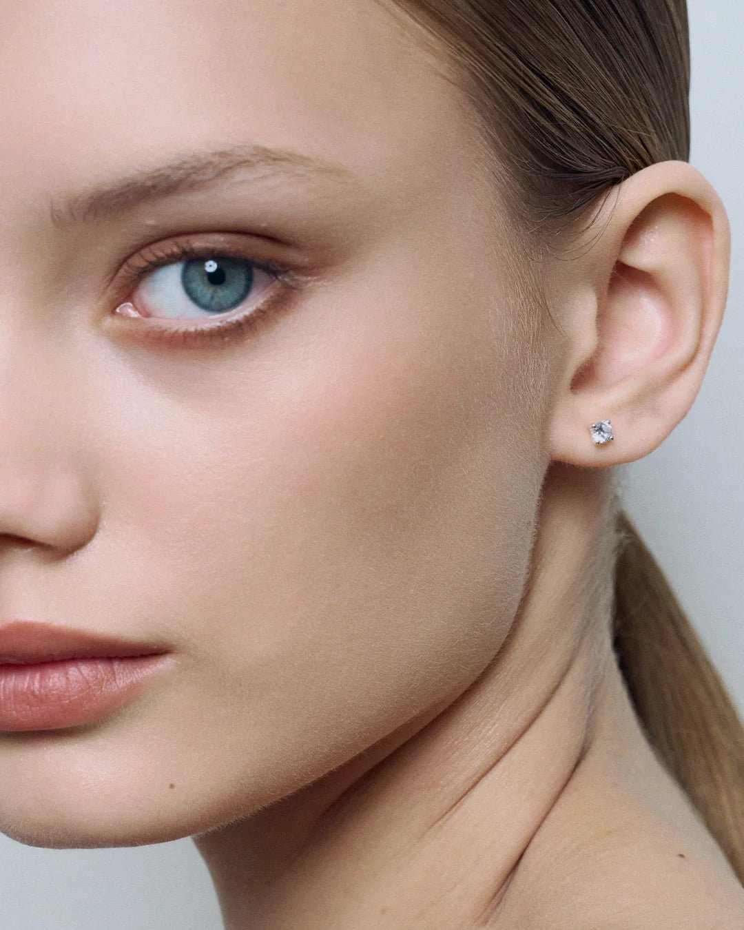 Studs Earrings 4 mm Silver | Accessories | Smuk