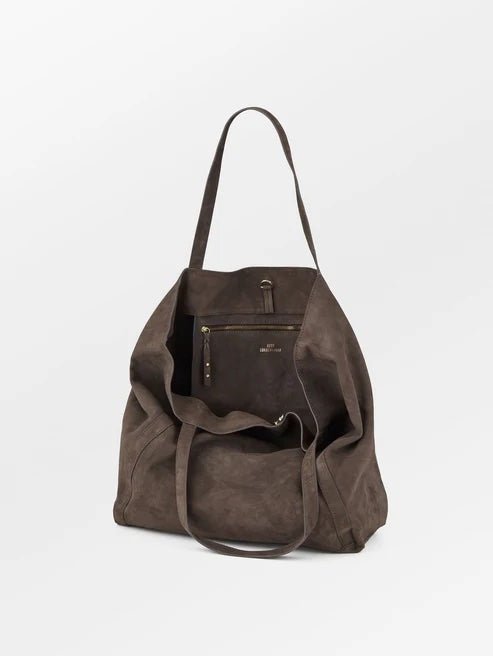 Suede Eden Bag Hot Fudge Brown | Vesker | Smuk