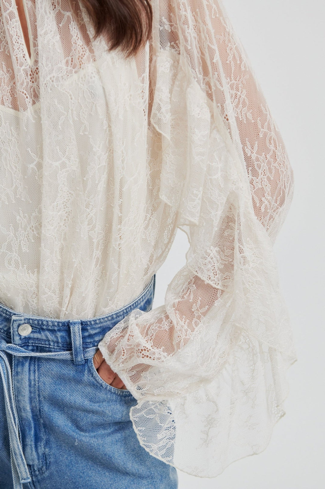 Sybell Lace Blouse Soft Beige | Skjorter og bluser | Smuk