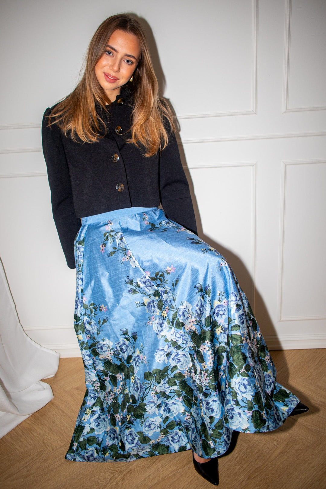 Taffeta Maxi Skirt Azure Garden | Skjørt | Smuk - Dameklær på nett