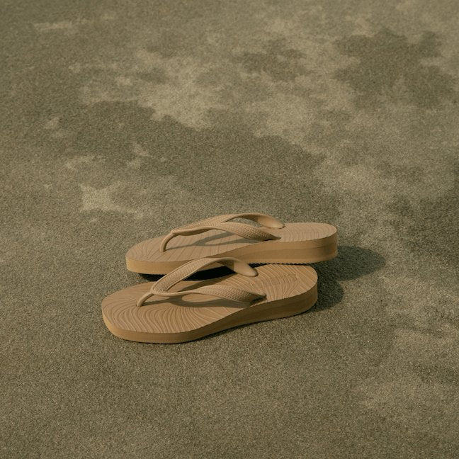 Tapered Plattform Flip Flop Sand