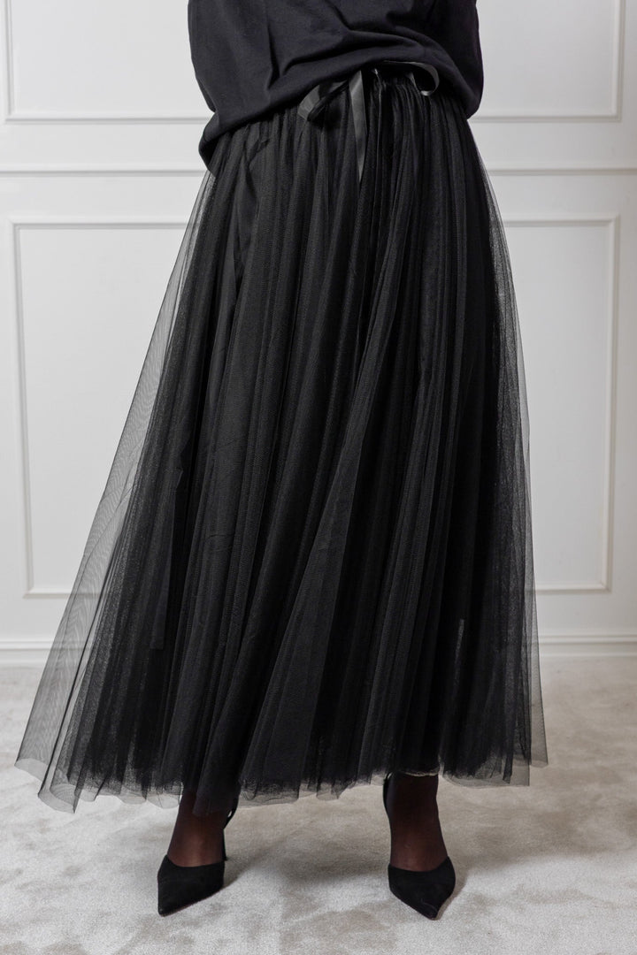 Tulle Midi Skirt Black | Skjørt | Smuk - Dameklær på nett