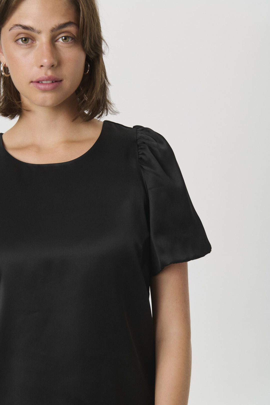 Uria Blouse Black | Skjorter og bluser | Smuk - Dameklær på nett