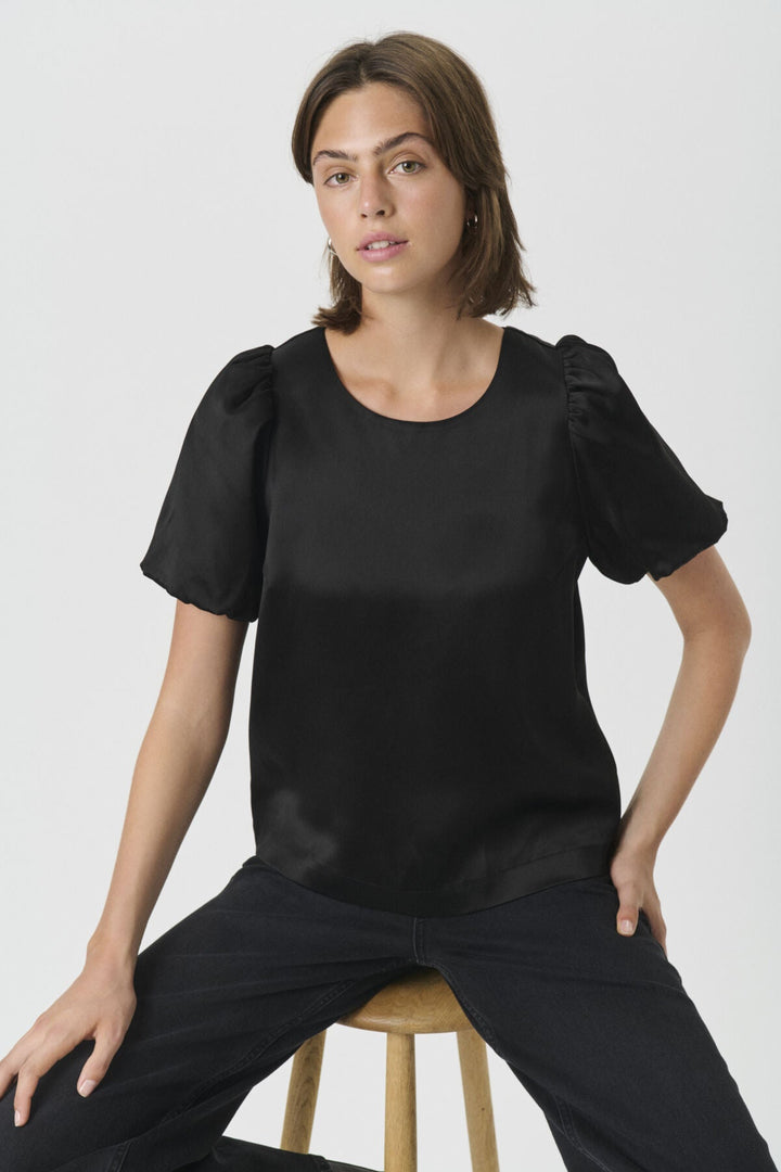 Uria Blouse Black | Skjorter og bluser | Smuk - Dameklær på nett