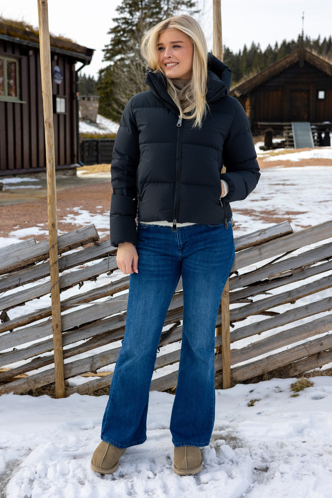 Val Cenis Short Tech Black | Yttertøy | Smuk - Dameklær på nett