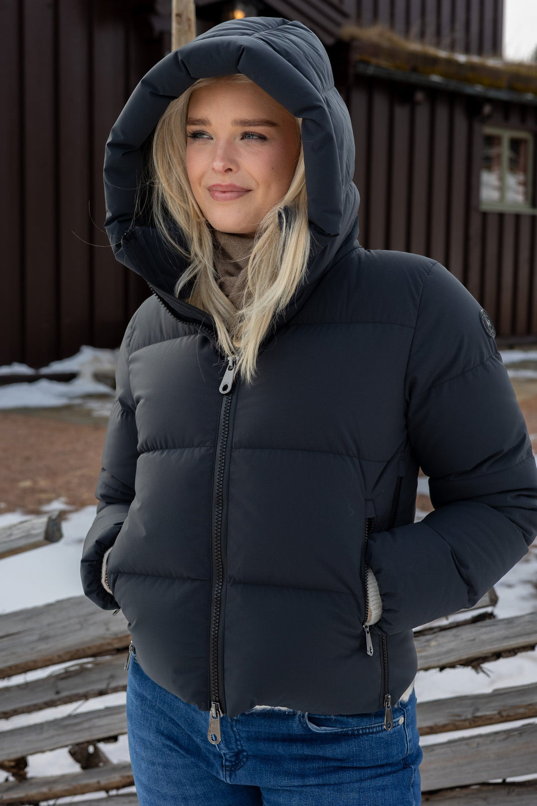 Val Cenis Short Tech Black | Yttertøy | Smuk - Dameklær på nett