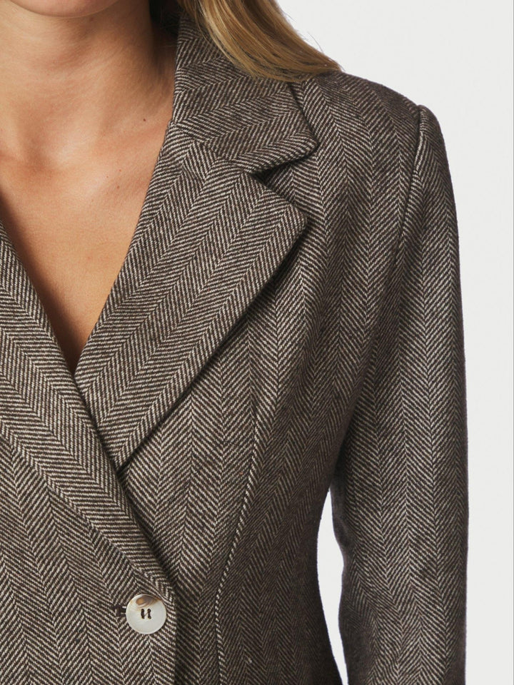 Valia Herringbone S Blazer Dark Brown | Blazer | Smuk