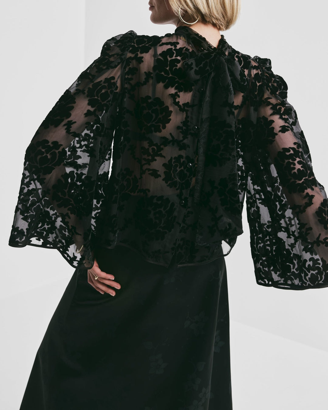 Velvet Flared Top Black | Topper | Smuk - Dameklær på nett