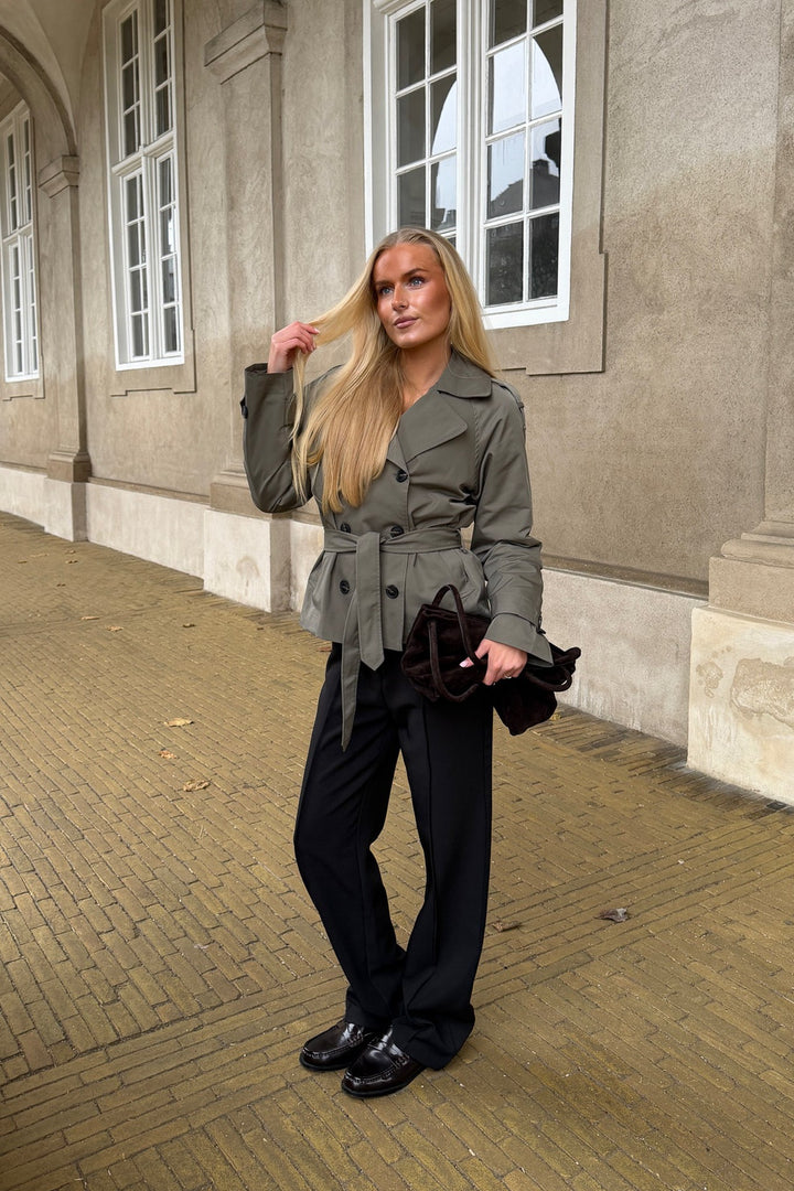 Vera Trenchcoat Green | Yttertøy | Smuk