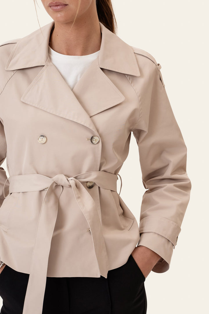 Vera Trenchcoat Sand | Yttertøy | Smuk