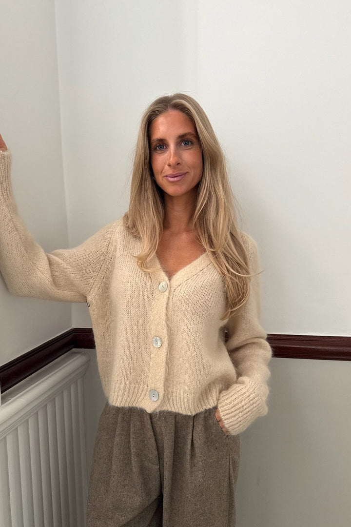 Vicky Cardigan Creme | Genser | Smuk - Dameklær på nett