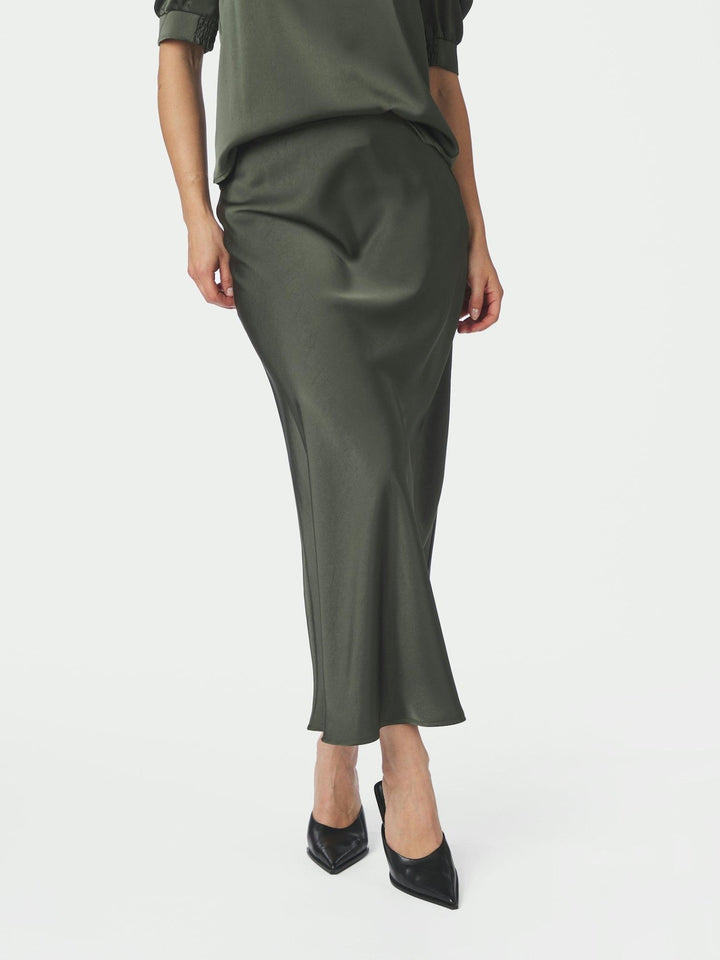 Vicky Heavy Sateen Skirt Deep Green | Skjørt | Smuk