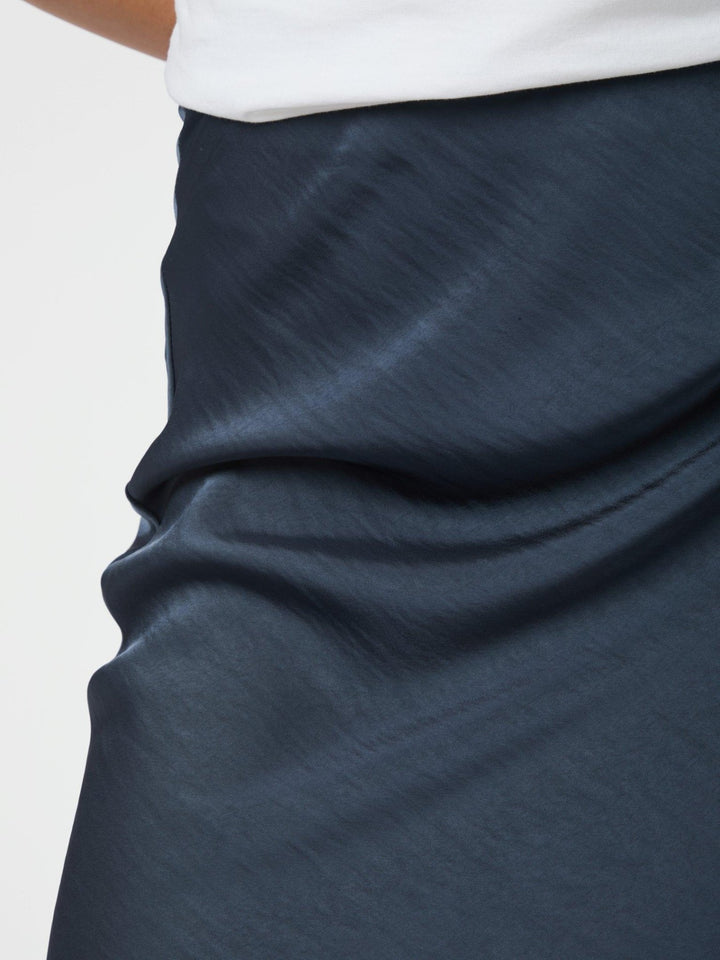 Vicky Heavy Sateen Skirt Midnight Blue | Skjørt | Smuk - Dameklær på nett