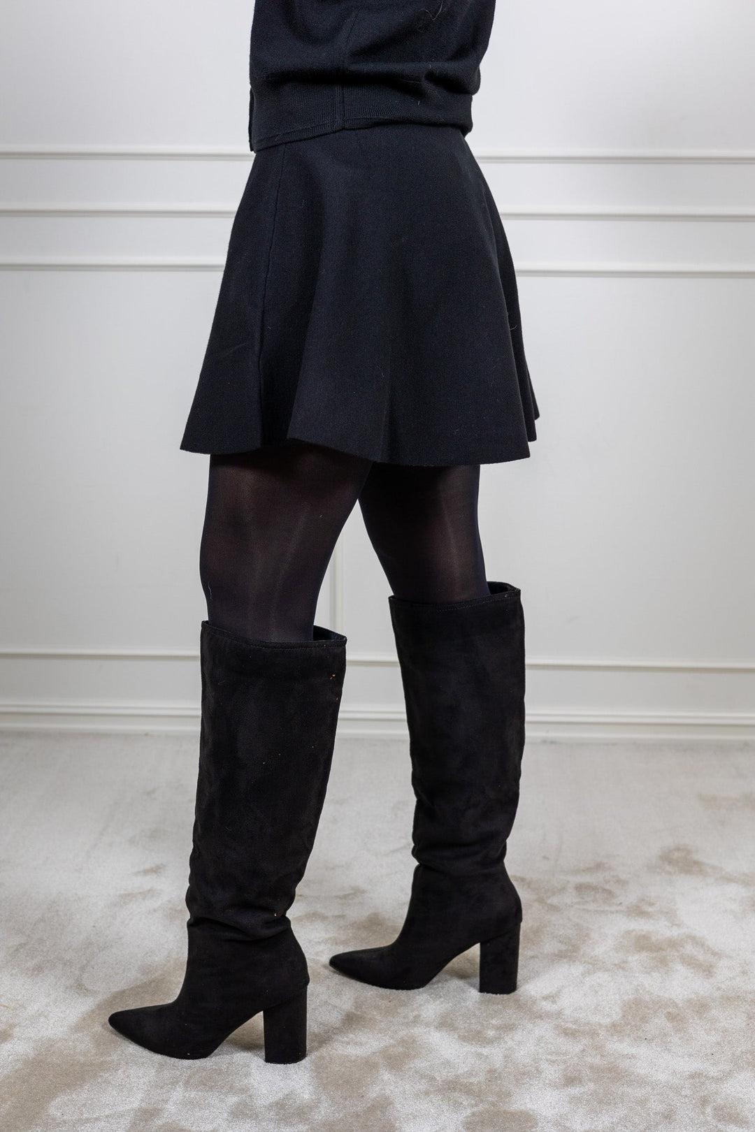 Vikes Skirt Black | Skjørt | Smuk - Dameklær på nett
