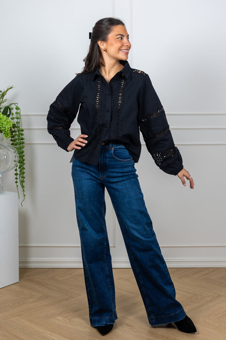 Vilda Shirt Black | Skjorter og bluser | Smuk