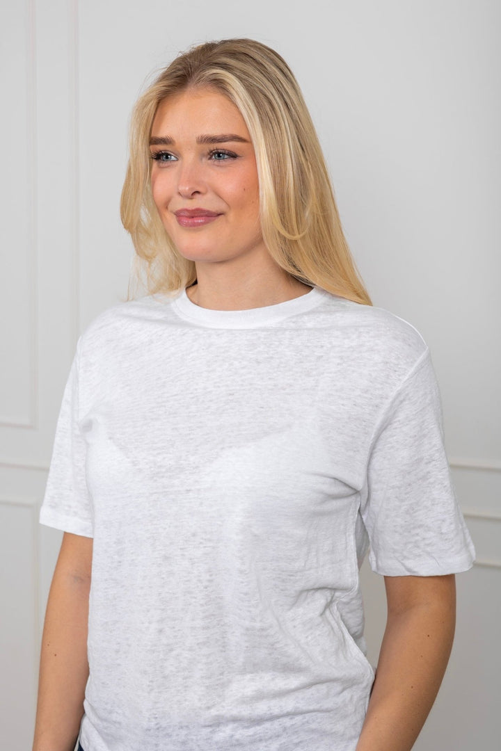 Vilja Linen Ss Tee Bright White | Topper | Smuk - Dameklær på nett