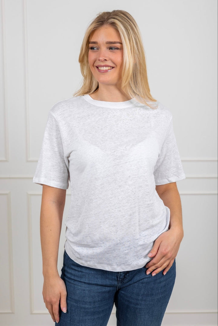 Vilja Linen Ss Tee Bright White | Topper | Smuk - Dameklær på nett