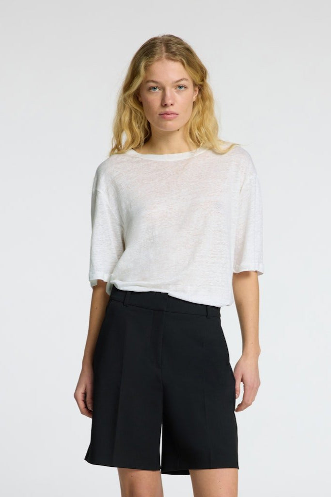 Vilja Linen Ss Tee Bright White | Topper | Smuk - Dameklær på nett